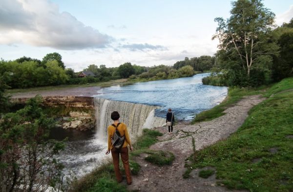 Artimoje, bet kitokioje Estijoje