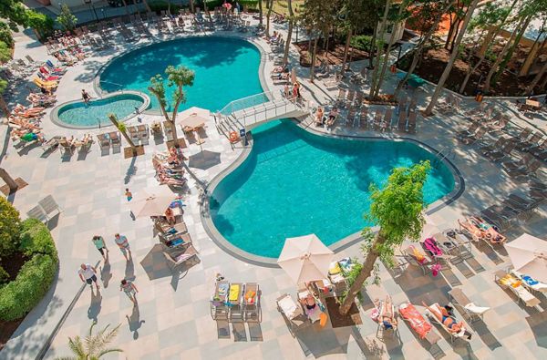 Smagių akimirkų kupinos atostogos Bulgarijoje 4* viešbutyje HVD CLUB BOR  su skrydžiu ir maitinimu „viskas įskaičiuota“