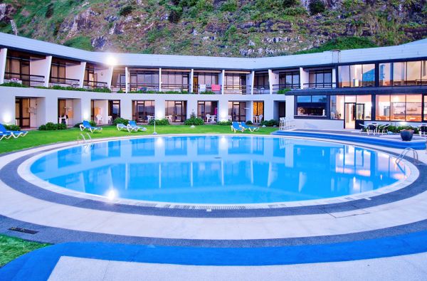 San Visentė. Išsiilgusiems ramybės - idealios atostogos MADEIROJE! Skrydis, 7n. viešbutyje ESTALAGEM DO MAR 4* su pusryčiais ir vakarienėmis - tik nuo 639 €!