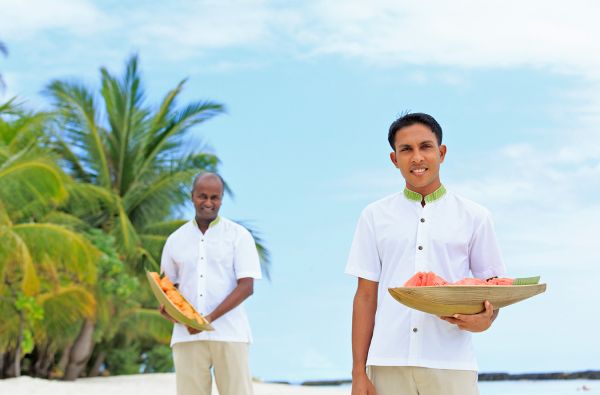 Romantiškos atostogos Maldyvuose! Skrydis, pervežimas ir 7 n. viešbutyje KURUMBA MALDIVES 5* su pusryčiais ir vakarienėmis