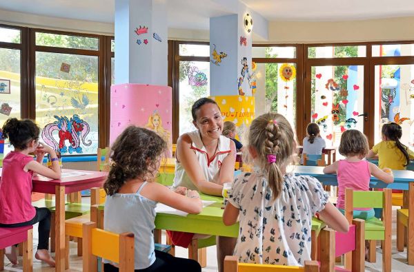 Kvapą gniaužiančios atostogos Bulgarijoje 5* viešbutyje SOL NESSEBAR PALACE su skrydžiu ir maitinimu  „viskas įskaičiuota“