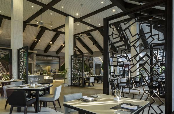 Prabangus poilsis Maldyvuose! Skrydis, pervežimas ir 7 n. viešbutyje VELASSARU MALDIVES 5* su pusryčiais ir vakarienėmis