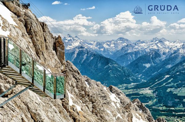 Bavarijos, Austrijos ir Italijos Alpės.