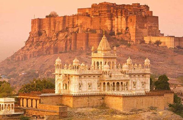 Spalvingoji INDIJOS MOZAIKA: Puškaras, Auksinis trikampis ir Varanasis - išsamiai ir be skubos 13d.