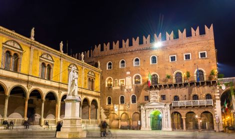 Italija. Sinjorijos aikštė.