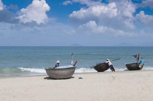 Naujųjų metų sutikimas laive Ha Long įlankoje, poilsis prie Pietų Kinijos jūros ir pažintinė programa po Vietnamą 13d.