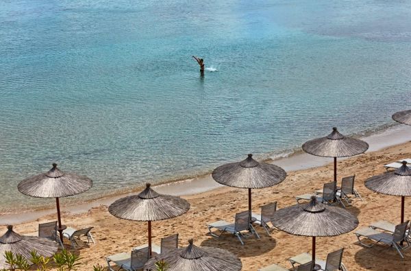 KORFU. Šviesus atokvėpis. Skrydis, 7 n. saloje KONTOKALI BAY RESORT & SPA 5* viešbutyje su pasirinktu maitinimu.