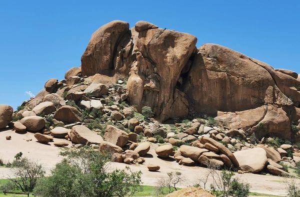 Namibija - „šypsena Afrikos veide“. Laukinės gamtos nuotykių safaris 13d.