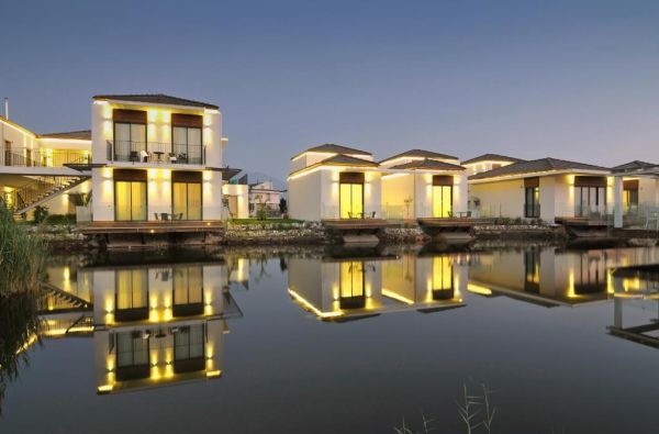 FETIJA. Tikras poilsis ir atsipalaidavimas saulėtoje Turkijoje 5* viešbutyje Jiva Beach Resort. Jūsų šeimos vasariškos atostogos – skrydis, 7 nakvynės su maitinimu „viskas įskaičiuota plius“.