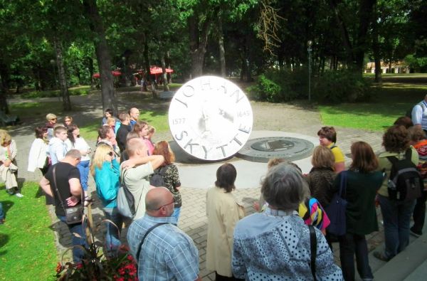 Artimoje, bet kitokioje Estijoje