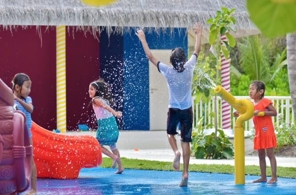Aktyvios šeimos atostogos Maldyvuose! Skrydis, pervežimas ir 7 n. viešbutyje KANDIMA 5* su pusryčiais ir vakarienėmis plius