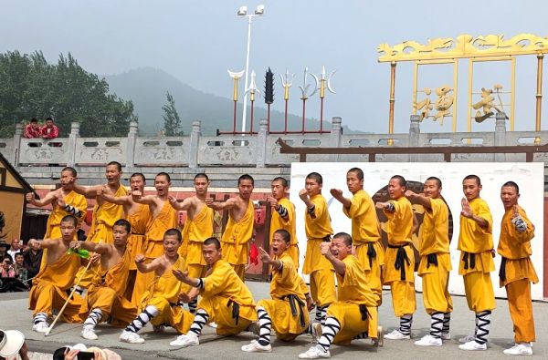 Kelionė į Kiniją su Avataro kalnais