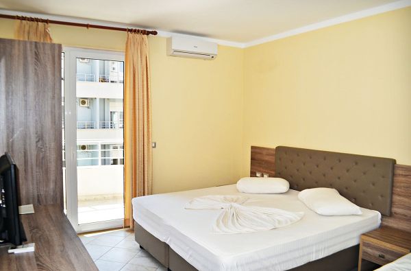 Poilsis prie jūros ALBANIJOJE. Skrydis, 7n. puikiame viešbutyje DOLCE VITA 4* su „viskas įskaičiuota“ – 699 €!