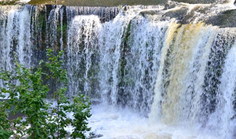 Estija. Jagalos krioklys.