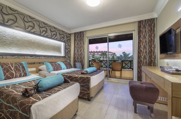 ALANIJA. Saulėtos atostogos. Skrydis, 7n. puikiame viešbutyje SAPHIR 4* su viskas įskaičiuota plius maitinimu!