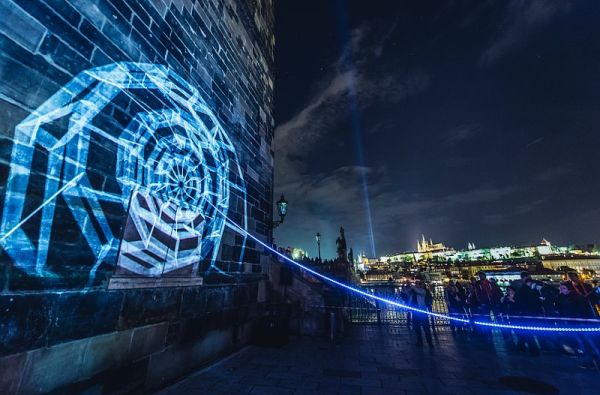 Šviesos festivalis Prahoje 3d.