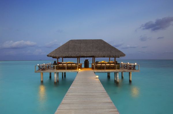 Prabangus poilsis Maldyvuose! Skrydis, pervežimas ir 7 n. viešbutyje VELASSARU MALDIVES 5* su pusryčiais ir vakarienėmis