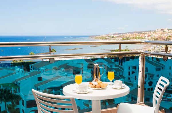 Kosta Adechė. Nuostabus laikas su šeima TENERIFĖJE. Skrydis, 7n. viešbutyje BE LIVE EXPERIENCE LA NINA 4*, su "viskas įskaičiuota" - nuo 735 €!