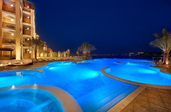 DUBAJUS. Pajuskite rytietiško svetingumo atmosferą DOUBLE TREE BY HILTON RESORT & SPA MARJAN ISLAND 5* viešbutyje. Skrydis, 7 n su pusryčiais tik nuo 1085 EUR