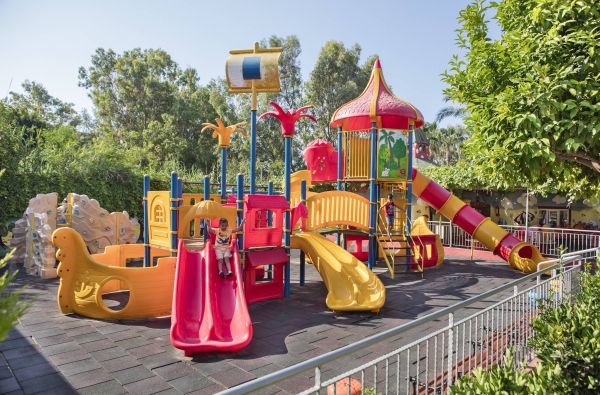 ALANIJA. Saulėtos atostogos. Skrydis, 7n. puikiame viešbutyje SAPHIR 4* su viskas įskaičiuota plius maitinimu!