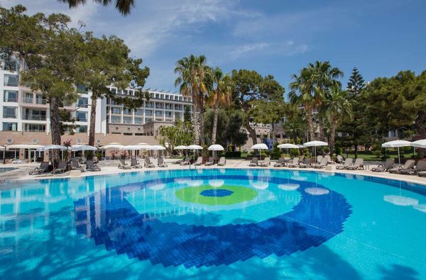 KEMERAS. Sunku atsispirti mintims apie atostogas?Sustok akimirka žavinga.Jūs jų nusipelnėte. Tad nieko nelaukite ir kraukitės lagaminus. Keliaujam į saulėtąją Turkiją.Skrydis,7 n. 5* KILIKYA PALACE GOYNUK viešbutyje su „ultra viskas įskaičiuota“ maitinimu