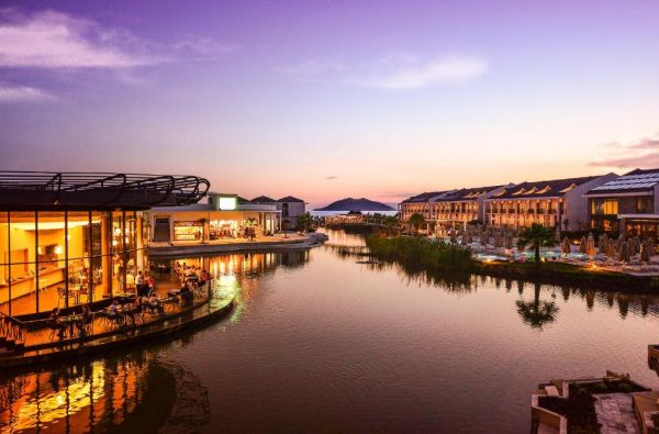 FETIJA. Tikras poilsis ir atsipalaidavimas saulėtoje Turkijoje 5* viešbutyje Jiva Beach Resort. Jūsų šeimos vasariškos atostogos – skrydis, 7 nakvynės su maitinimu „viskas įskaičiuota plius“.