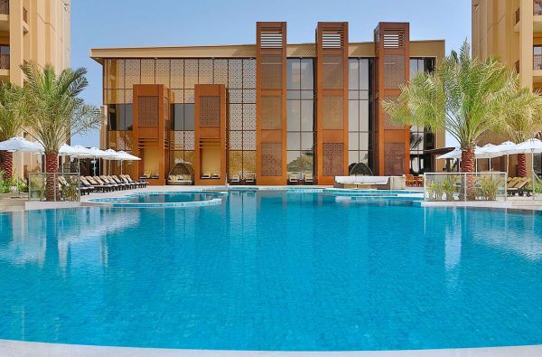 DUBAJUS. Pajuskite rytietiško svetingumo atmosferą DOUBLE TREE BY HILTON RESORT & SPA MARJAN ISLAND 5* viešbutyje. Skrydis, 7 n su pusryčiais tik nuo 1085 EUR