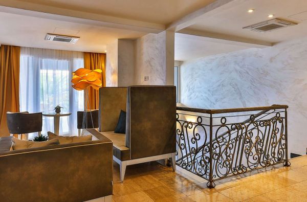 Kokybiškos atostogos JUODKALNIJOJE. Skrydis, 7n. puikiame viešbutyje PALMA 4* su „pusryčiais“ – 579 €!