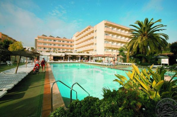 Santa Ponso. Išsvajotos šeimos atostogos MALJORKOJE. Skrydis, 7n. viešbutyje GLOBALES PIONERO SANTA PONSA 4*, su pusryčiais ir vakarienėmis - nuo 440 €!