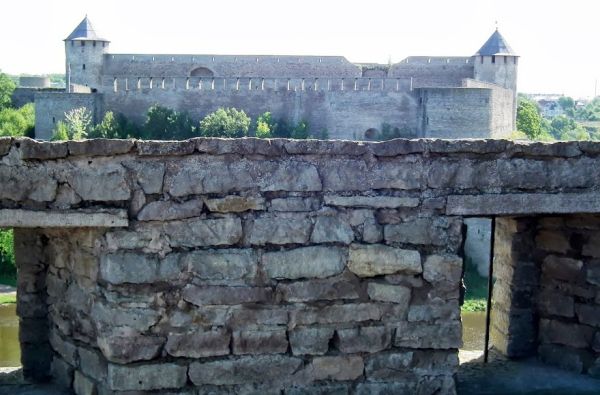 Artimoje, bet kitokioje Estijoje