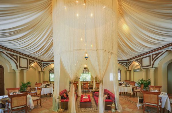 Romantiškos atostogos Maldyvuose! Skrydis, pervežimas ir 7 n. viešbutyje KURUMBA MALDIVES 5* su pusryčiais ir vakarienėmis