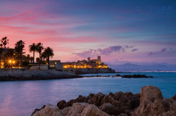 Pietų Prancūzijos žydrasis krantas 5d.