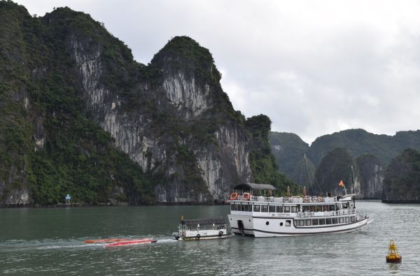 Naujųjų metų sutikimas laive Ha Long įlankoje, poilsis prie Pietų Kinijos jūros ir pažintinė programa po Vietnamą 13d.