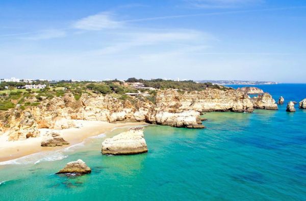 ALBUFEIRA - Armasaun de Pera. Ideali vieta Jūsų rudens atostogoms ALGARVĖJE. Skrydis, 7n. viešbutyje PESTANA VIKING 4*, su pusryčiais - nuo 615 €!