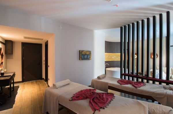 KEMERAS. Sužvejokite vasaros atostogas jau dabar! Poilsiaukite stilingame BARUT KEMER COLLECTION 5* viešbutyje Turkijoje ir mėgaukitės pasaulinio lygio aptarnavimu! Skrydis, 7 nakvynės 5* viešbutyje su „ultra viskas įskaičiuota“ maitinimu