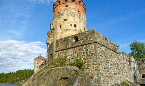 Suomija. Olavinlinos pilis.