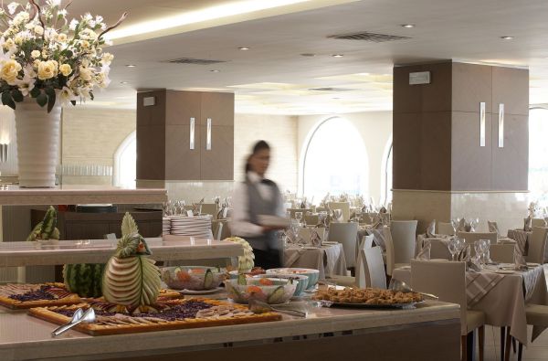 RODAS. Tik suaugusiems. Skrydis, 7n.  viešbutyje THE IXIAN GRAND  5* su viskas įskaičiuota maitinimu.