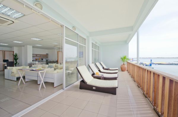 Šeimos atostogos Maldyvuose! Skrydis, pervežimas ir 7 n. viešbutyje KURAMATHI MALDIVES 4+*