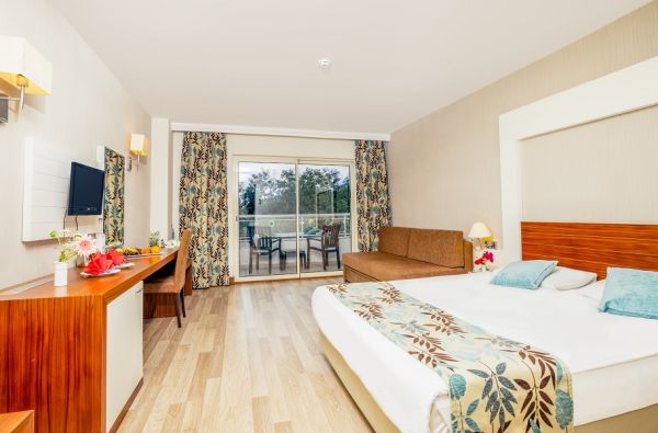 KEMERAS.Populiarioji vasaros žvaigždė, kviečia į svečius! Laikas atsipalaiduoti - pagaudykite saulės spindulius, įmerkite kojas į šiltą jūrą. Skrydis, 7 n. 4* SHERWOOD  GREENWOOD RESORT viešbutyje su „viskas įskaičiuota" maitinimu–Jūsų nuotykių vasara.