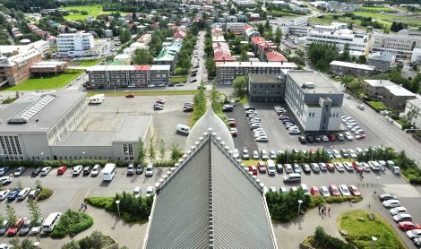 Islandija. Užgesę ugnikalniai, lavos laukai ir elfų sakmės 8d.