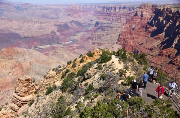 JAV - Laukinių Vakarų prerijos ir prašmatnioji Ramiojo vandenyno pakrantė 22d.