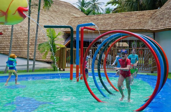 Šeimos atostogos Maldyvuose! Skrydis, pervežimas ir 7 n. viešbutyje KURAMATHI MALDIVES 4+*