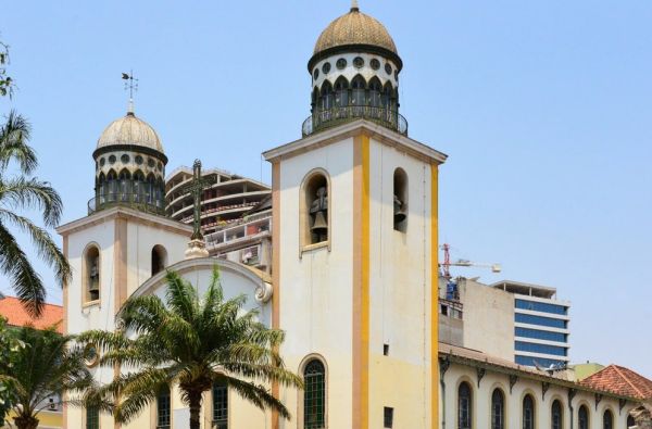 ANGOLA – už turistinių maršrutų ribų: peizažai, gentys ir Atlantas 15d.