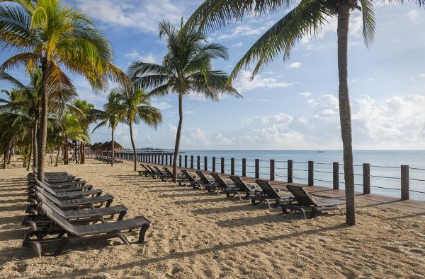 Nerūpestingos atostogos Meksikoje!  Skrydis, pervežimas ir 10 n. viešbutyje Ocean Maya Royale 5* su „viskas įskaičiuota“