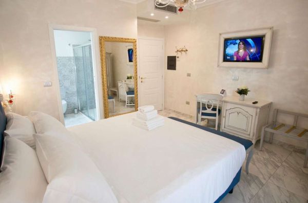 KALABRIJA. Buon Giorno Italija! Atraskite dar netyrinėtą Pietų Italijos perlą, kurį įsimylėsite iš pirmo žvilgsnio. Stebėkite paveikslo vertą spalvingą saulėlydį, mėgaukitės nuostabia gamta. Skrydis, 7n. 4* viešbutyje COLOMBA D'ORO su pusryčiais!