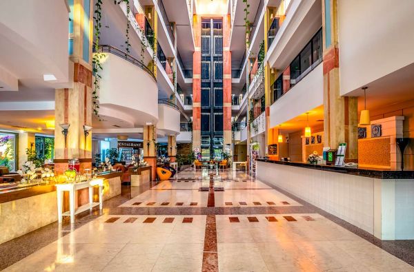 KEMERAS.Populiarioji vasaros žvaigždė, kviečia į svečius! Laikas atsipalaiduoti - pagaudykite saulės spindulius, įmerkite kojas į šiltą jūrą. Skrydis, 7 n. 4* SHERWOOD  GREENWOOD RESORT viešbutyje su „viskas įskaičiuota" maitinimu–Jūsų nuotykių vasara.