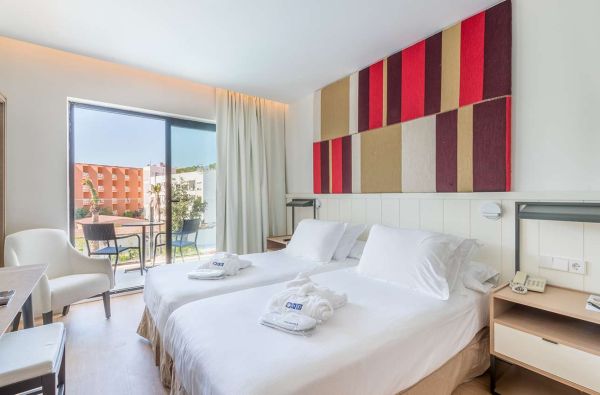 SANTA PONSA. Romantiškas pabėgimas į MALJORKĄ. Skrydis, 7n. viešbutyje H10 CASA DEL MAR 4*, su pusryčiais  - nuo 609€
