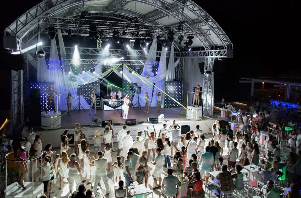 BELEKAS. Aktyvios vasaros atostogos Turkijoje su teniso rakete! TITANIC DELUXE GOLF BELEK 5* viešbutis – tobulas pasirinkimas aktyvaus poilsio mėgėjams! Skrydis, 7 nakvynės VIP klasės 5* viešbutyje su „ultra viskas įskaičiuota“ maitinimu