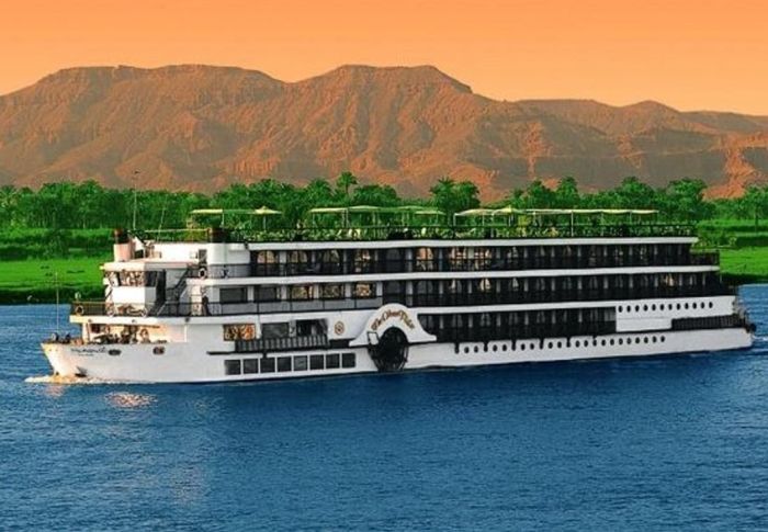 Egiptas - faraonų ir senovės dievų žemė. Piramidžių paslaptys ir kruizas Nilo upe su kelionės vadovu iš Lietuvos 10 d. (tik GRŪDOJE!)