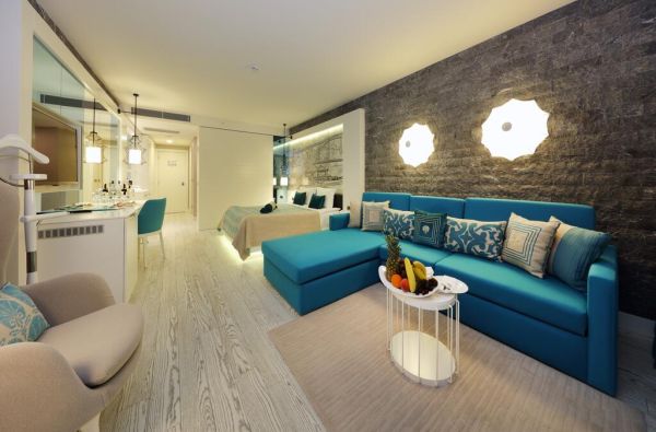 BELEKAS. Pabodo žiūrėti į kompiuterį? Metas padėti darbus į stalčių. Pagalvokite apie saulę, krištolo skaidrumo jūrą ir pakvieskite save tuo pasilepinti. Skrydis, 7 n. 5* SUENO HOTELS DELUXE BELEK viešbutyje su „ultra viskas įskaičiuota“ maitinimu!Tobula!